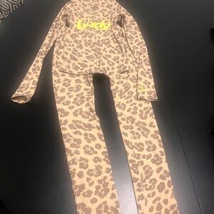 Two piece leggings set